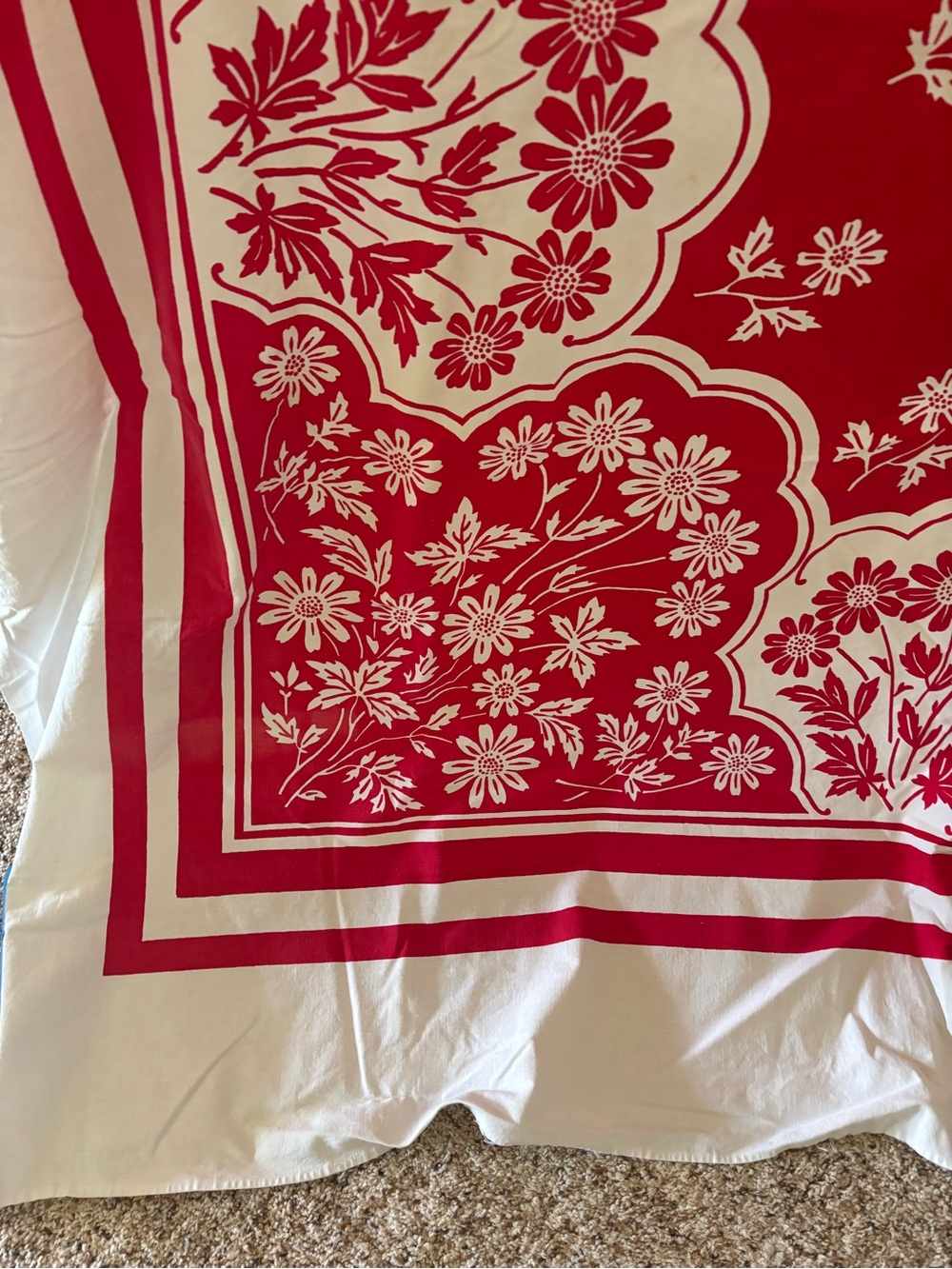 Vintage Red and White Floral Tablecloth - Picture 4 of 4